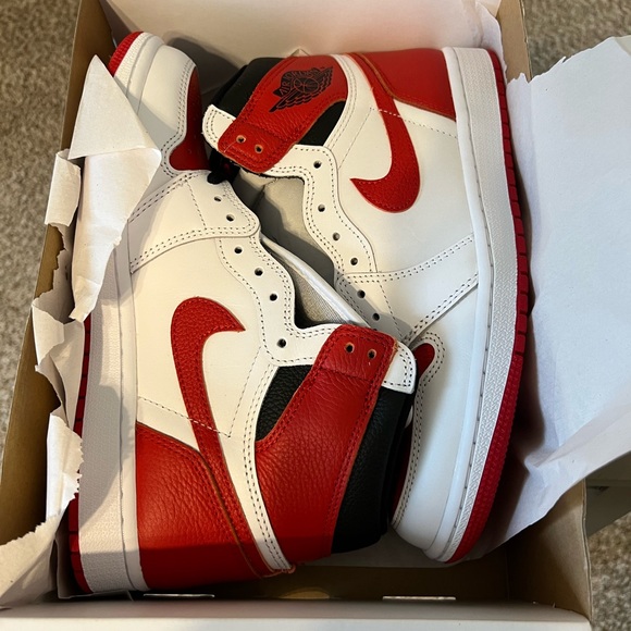 Air Jordan 1 Retro Hi OG - Picture 7 of 8